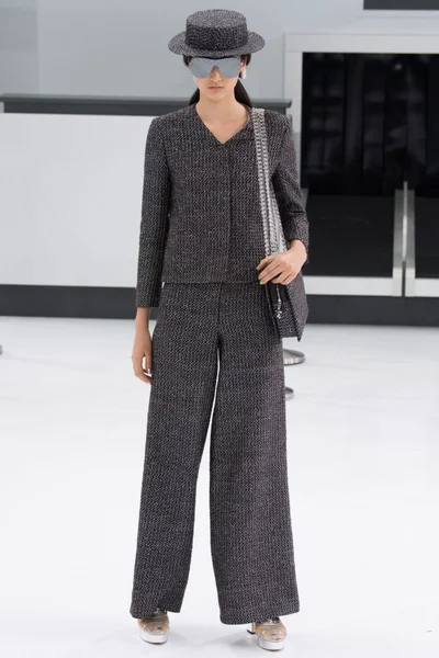Look 39